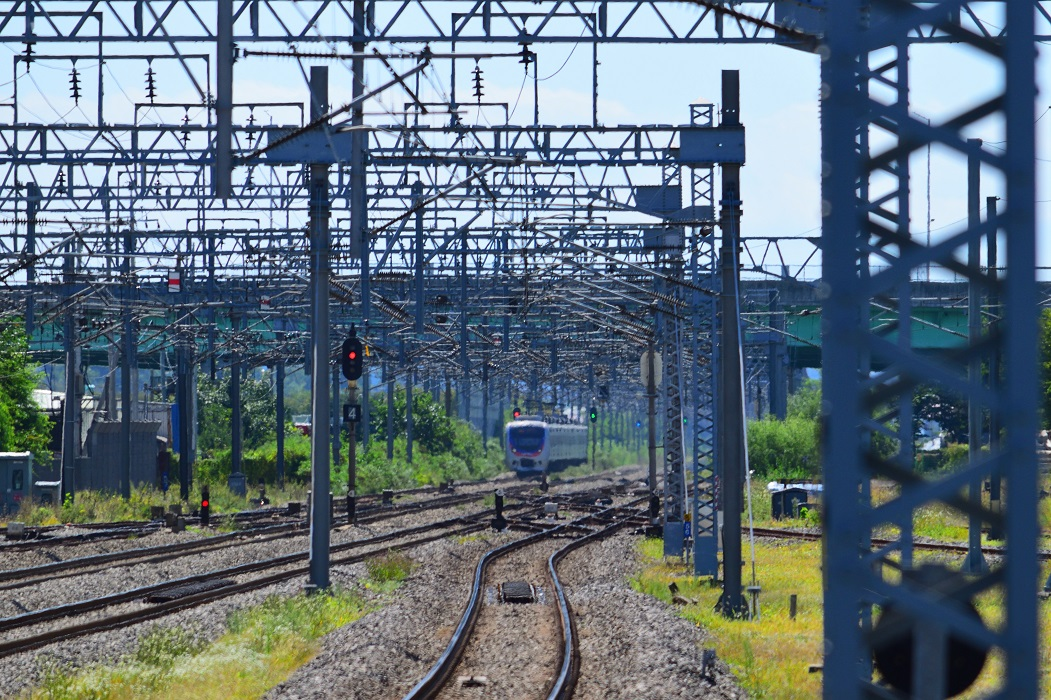 Lead-Acid Batteries in Railway Systems: Ensuring Safe Transit